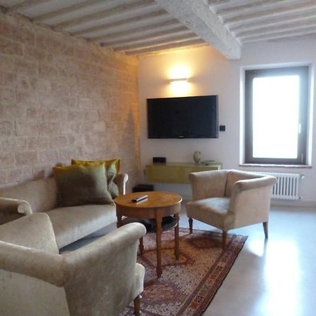 Holiday Apartment In Historical Palace Montepulciano Exterior photo