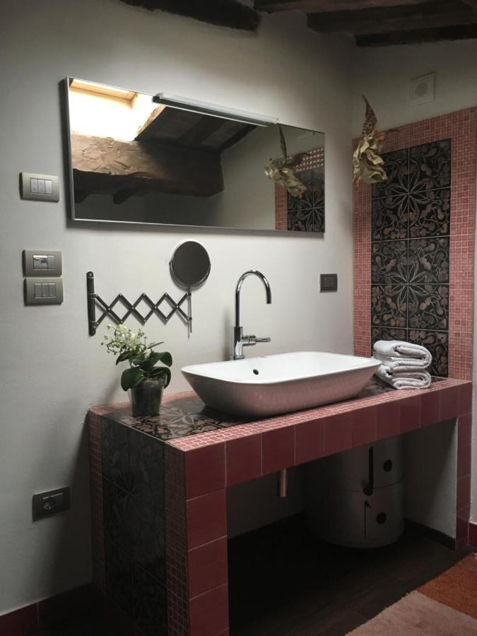 Holiday Apartment In Historical Palace Montepulciano Exterior photo