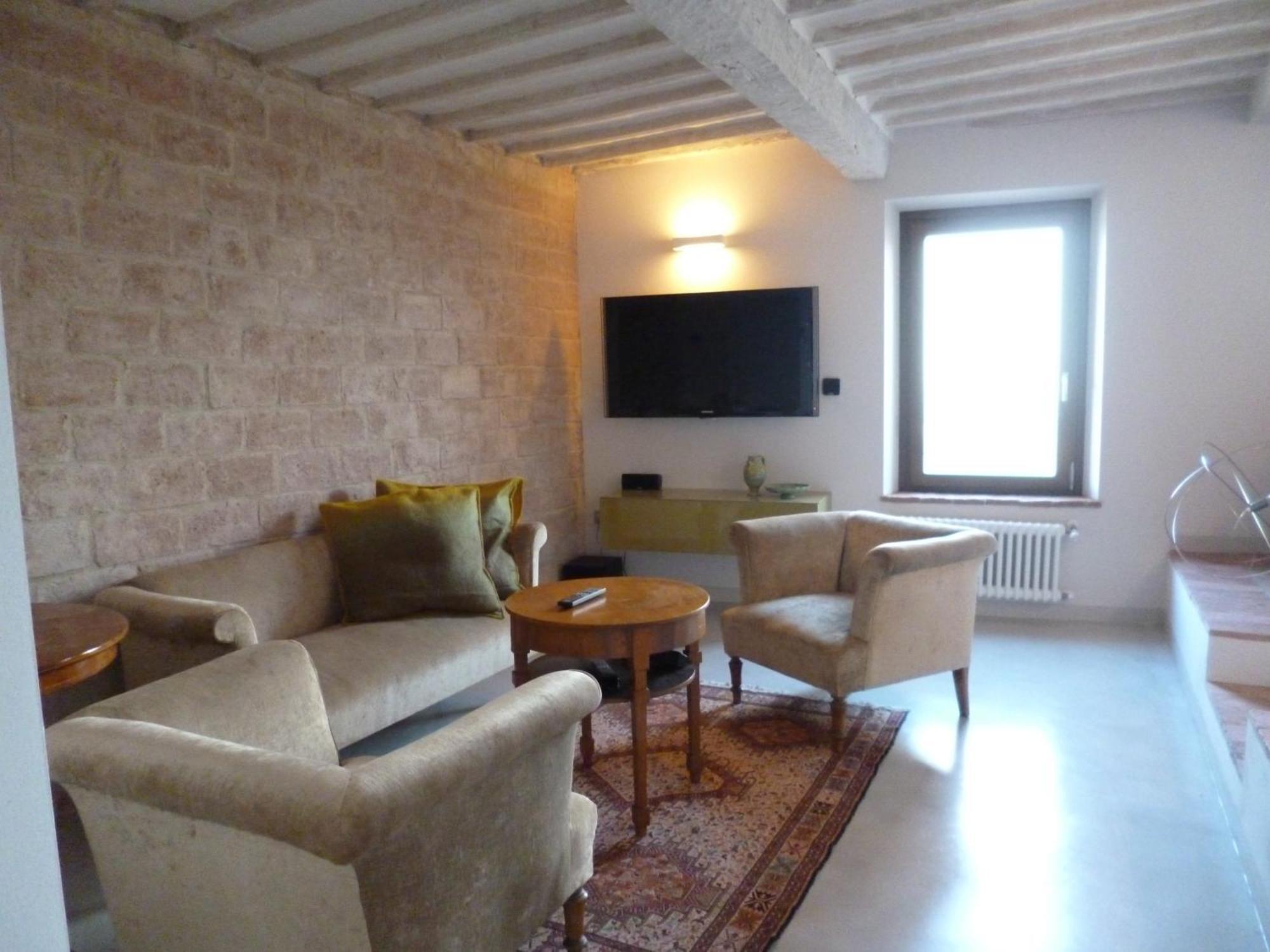Holiday Apartment In Historical Palace Montepulciano Exterior photo
